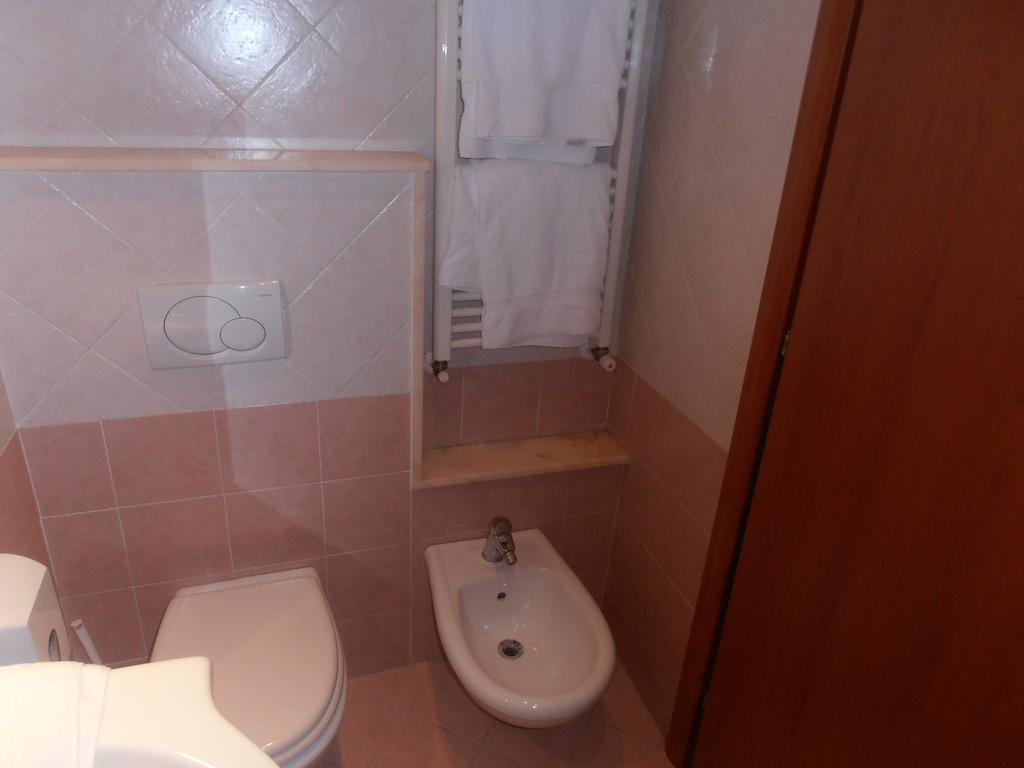 Hotel Giusy Pérouse Extérieur photo