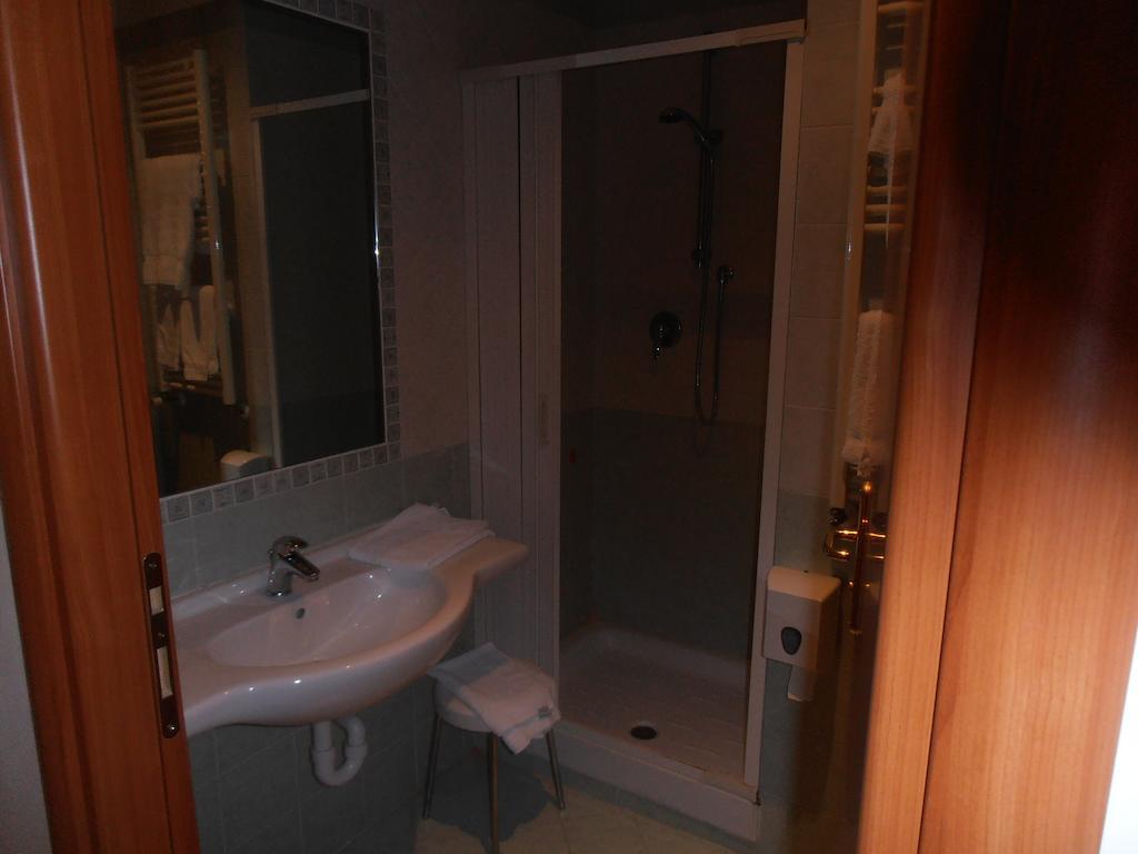 Hotel Giusy Pérouse Extérieur photo