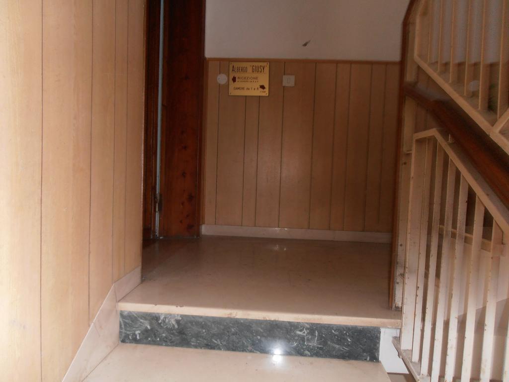 Hotel Giusy Pérouse Extérieur photo